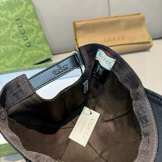 Gucci Monogram Canvas Web Stripe Baseball Cap 3