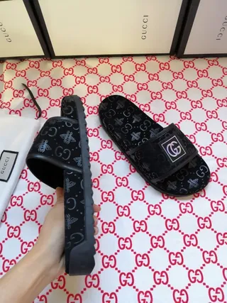 Gucci Monogram-Print Holographic GG Slide Slippers 6