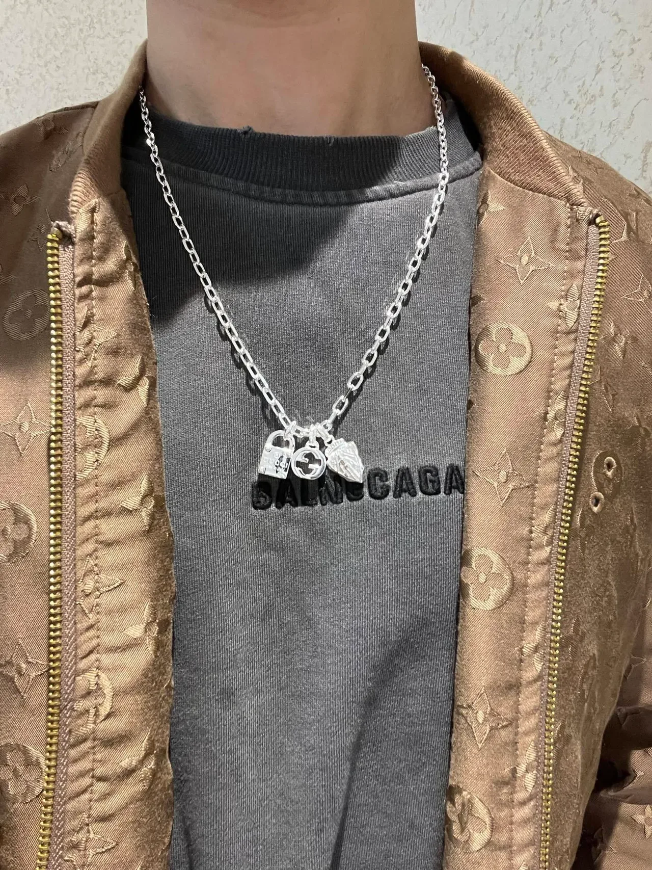 Gucci Multi-Charm Silver Padlock Interlocking G Leaf Necklace 2