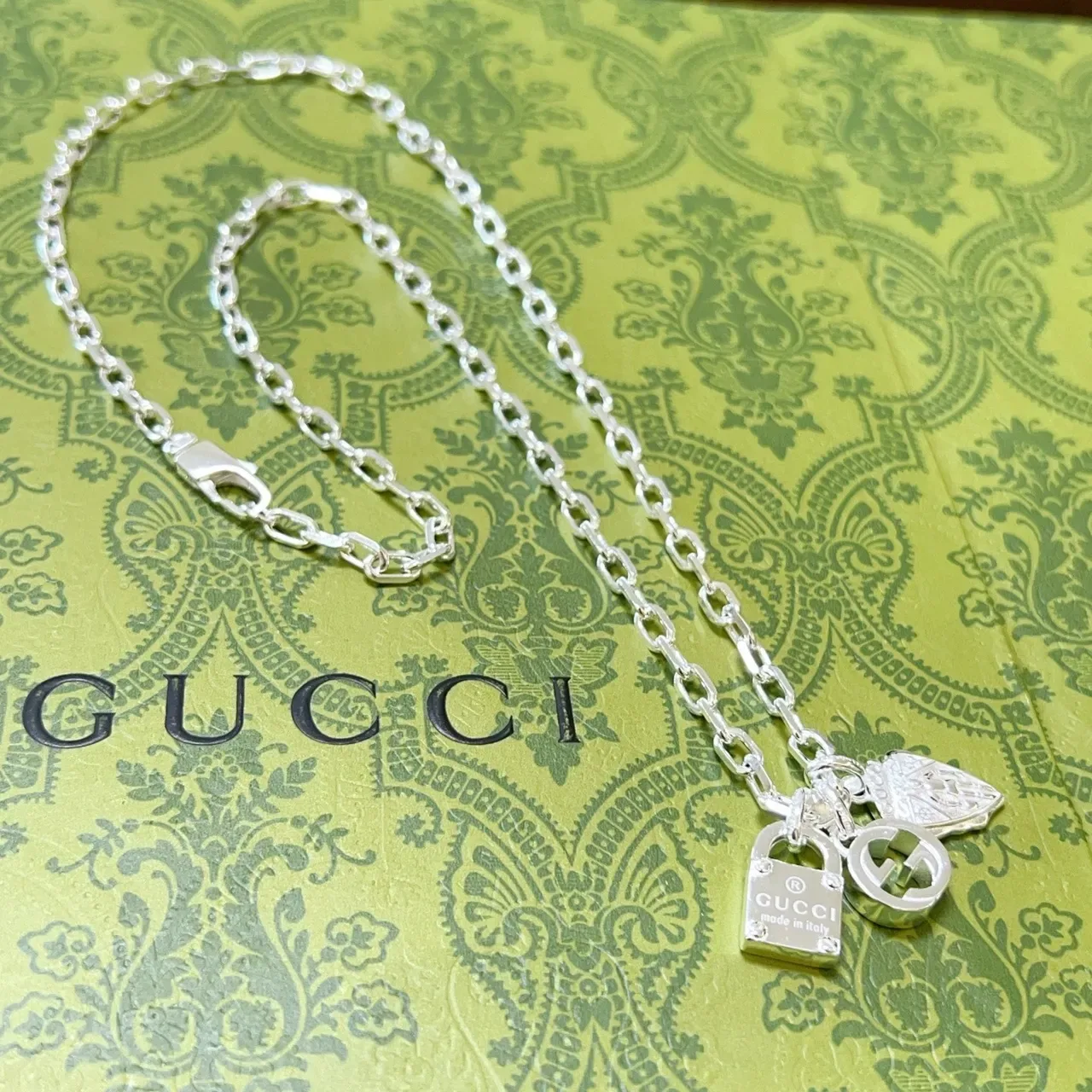 Gucci Multi-Charm Silver Padlock Interlocking G Leaf Necklace 9