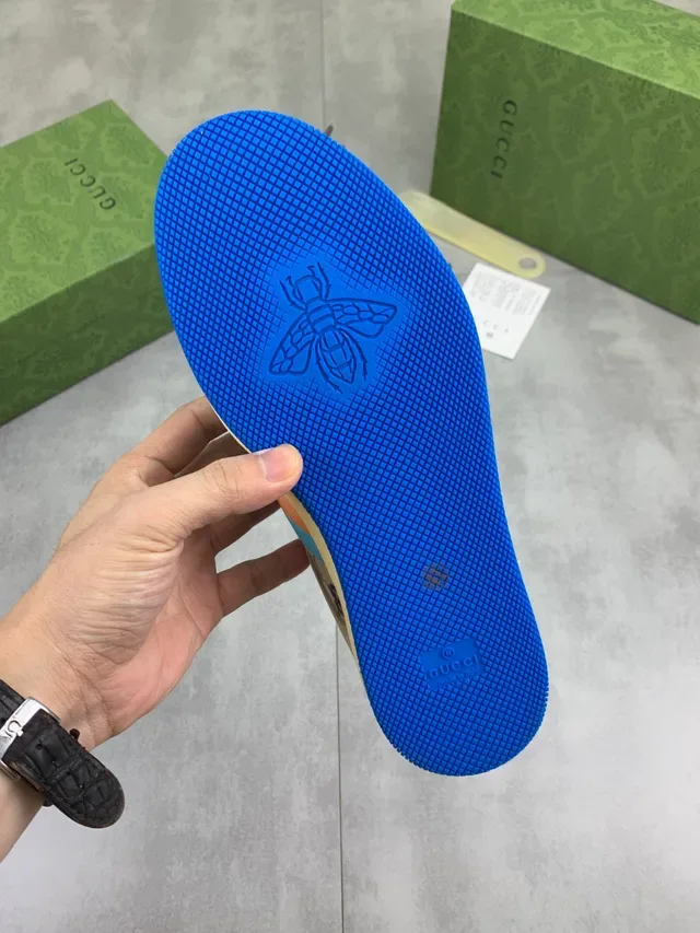 Gucci Zapatillas Lifestyle Multicolor de Lona y Cuero 2