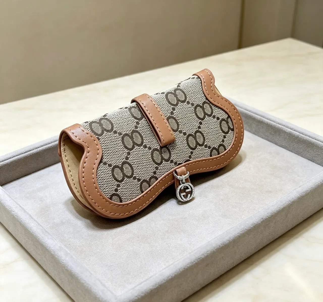 Gucci Ophidia Beige Brown GG Monogram Canvas Tan Leather Trim óculos de sol 2