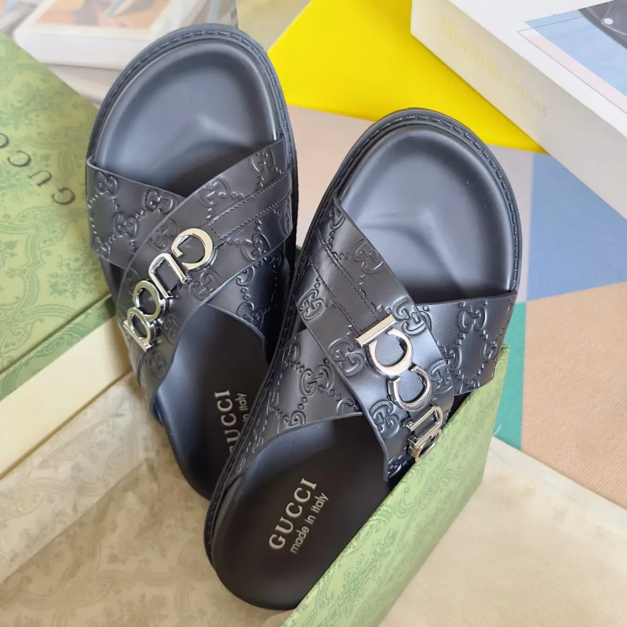Gucci Ophidia Noir et Doré Embossed GG Monogram Interlocking G Buckles Sandales 12