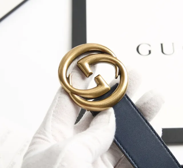 Gucci Ophidia Cinto de couro de grão completo liso com fivela dupla G azul dourado interligada 6