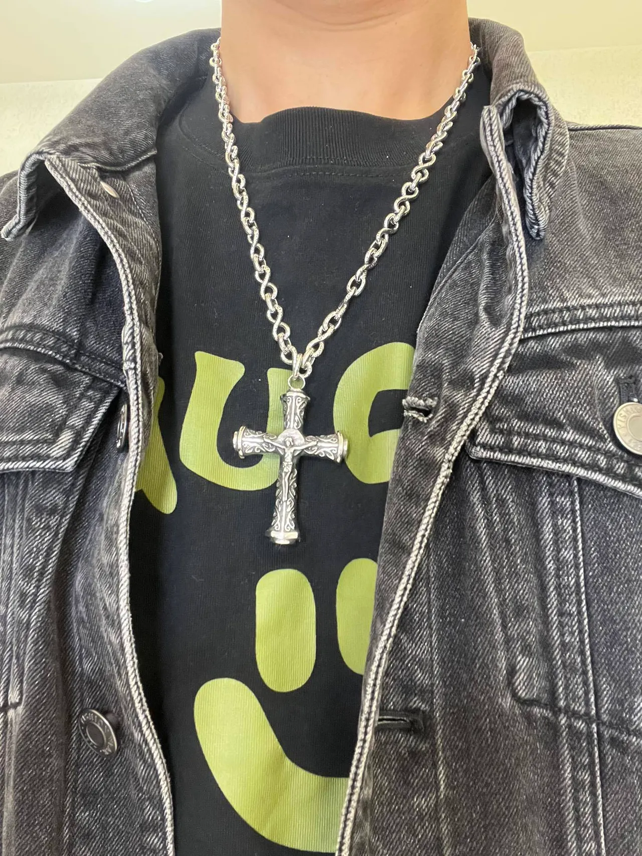 Gucci Ornate Filigree Cross Pendant Silver Necklace 2