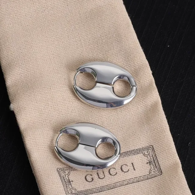 Gucci Oval Double-Loop Hinged Hoop Earrings 3