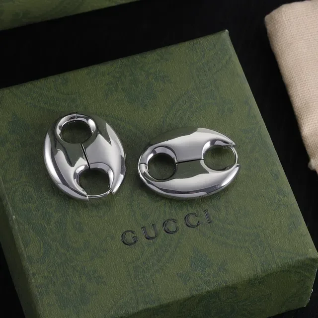 Gucci Oval Double-Loop Hinged Hoop Earrings 6