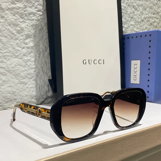 Gucci Oversized Square Translucent Pink Gradient Sunglasses 6