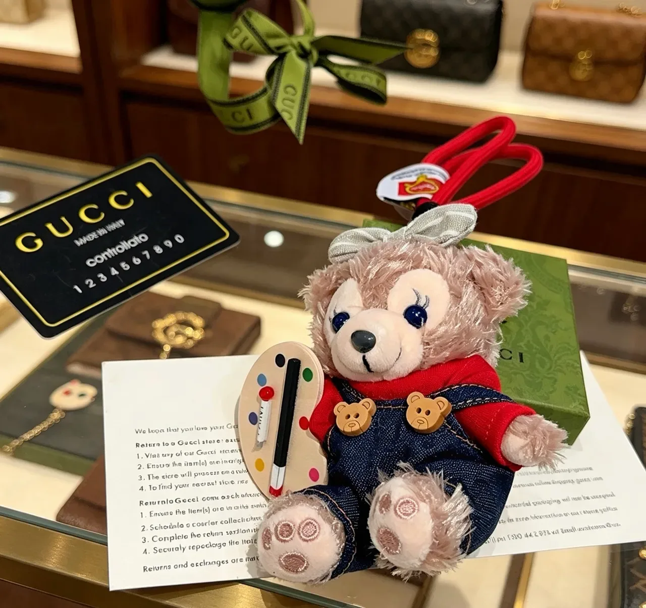 Gucci Pink Blue Plush Bunny Character Artist-Themed Palette Accessory Handbag 4