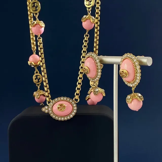 Gucci Pink Resin and Gold-Tone Interlocking G Necklace 5