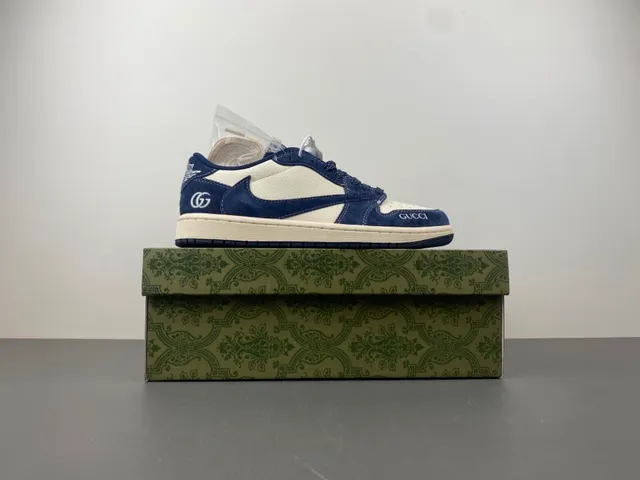 Gucci Rhyton Navy and White Suede Leather Lifestyle Sneakers 15