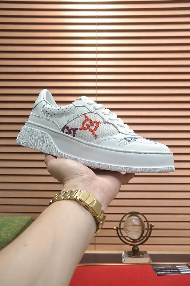 Gucci Rhyton Blanc Multicolor Brodé Logo Sneakers Lifestyle 1