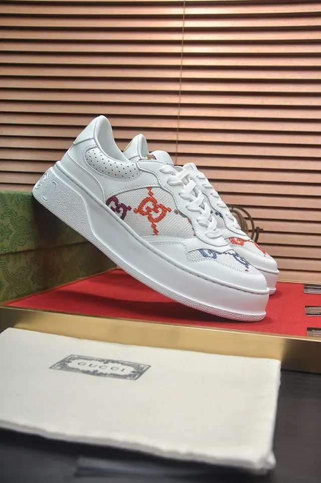 Gucci Rhyton Blanc Multicolor Brodé Logo Sneakers Lifestyle 3