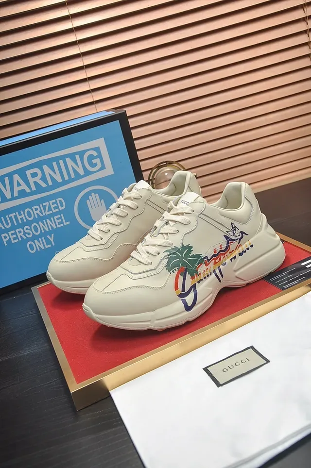 Gucci Screener Off-White Tropical Graphic Tênis Chunky 4