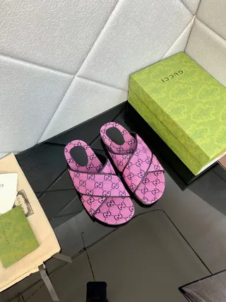 Gucci Screener Pink GG Monogram Canvas Slippers 7