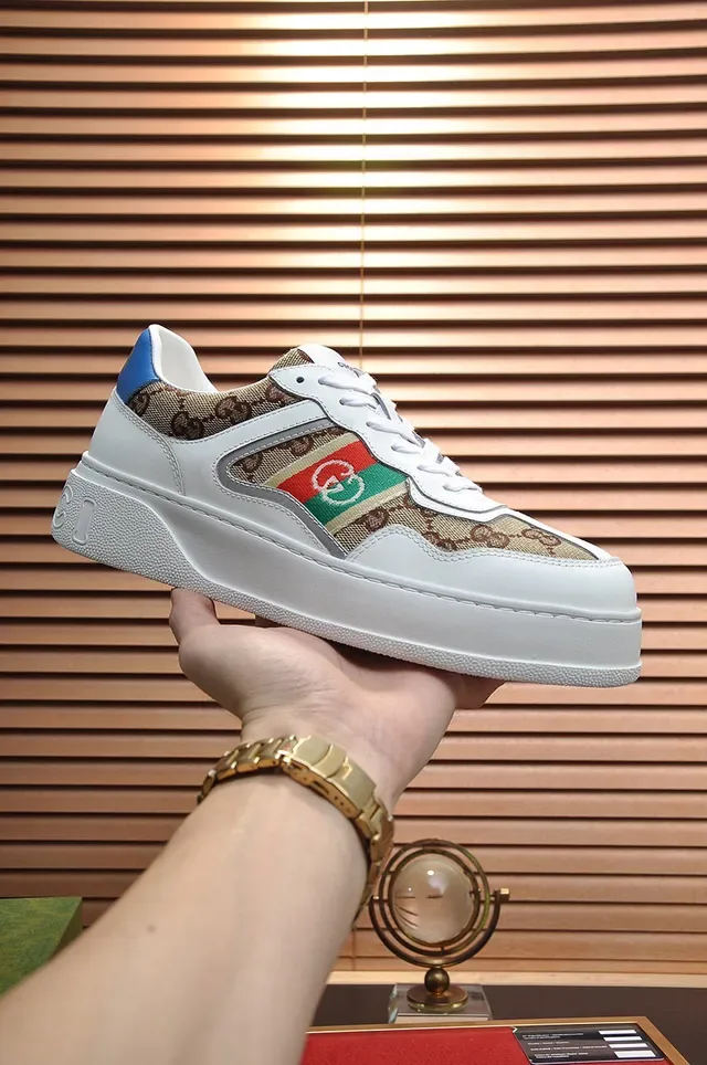 Gucci Screener Blanc GG Monogram Toile Sneakers Lifestyle 2
