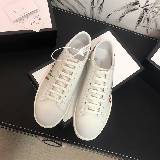 Gucci Screener White Red Green Logo Lifestyle Sneakers 2