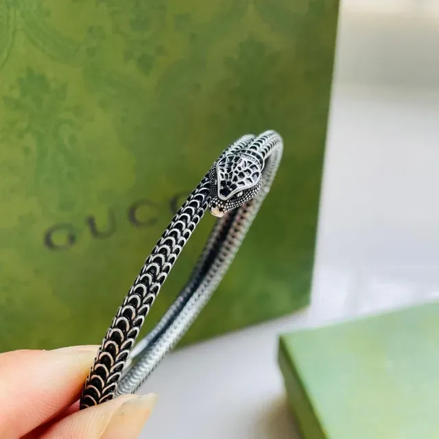 Gucci Serpent Scale-Link Black and Silver Bracelet 6