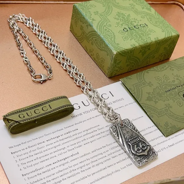 Gucci Silver Army Green Oxidized Finish G-Motif Link Chain Necklace 7