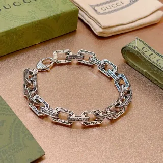 Gucci Pulsera Plata Negro Grabado Enlace de Cadena Rectangular