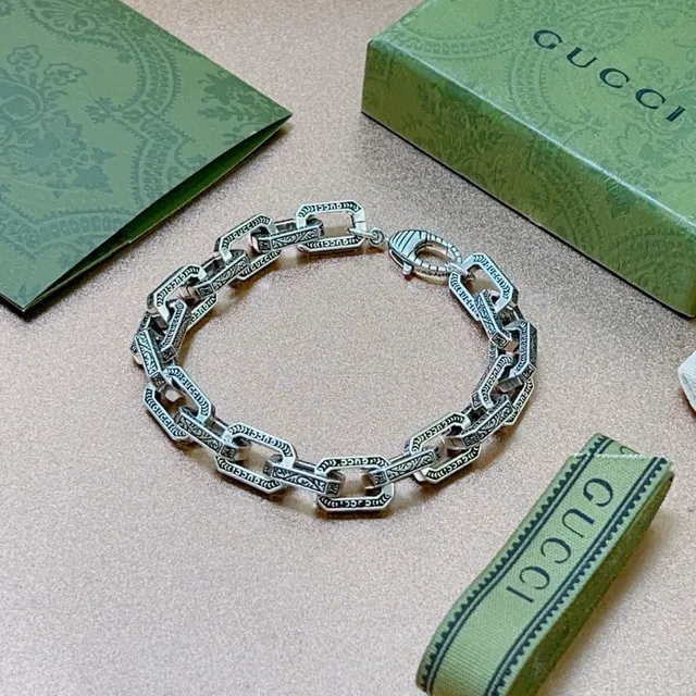 Gucci Silver Black Engraved Chain-Link Rectangular Links Bracelet 4