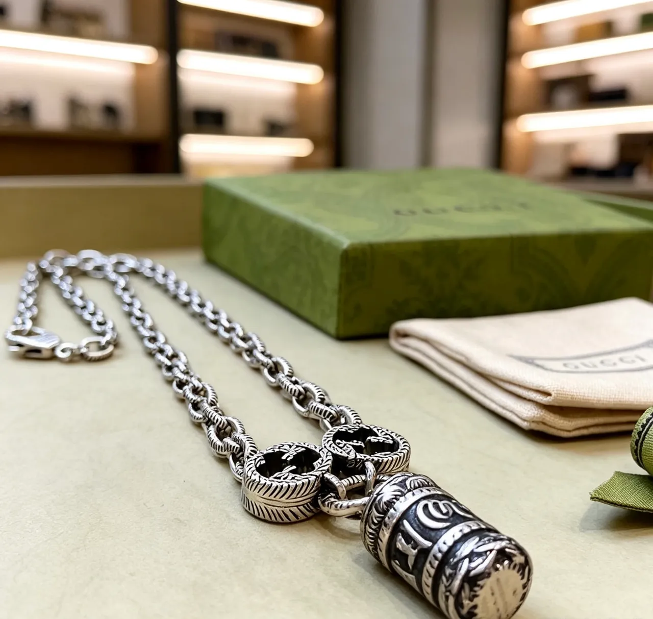 Gucci Silver Black Twisted-Link Chain Interlocking G Motifs Necklace 2