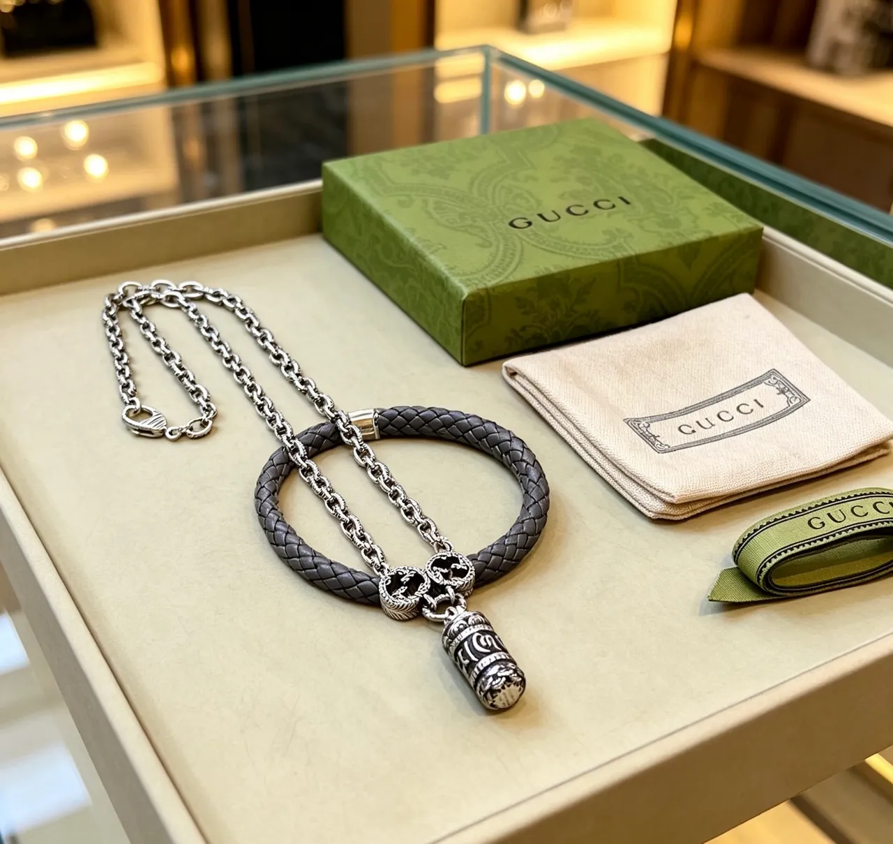 Gucci Silver Black Twisted-Link Chain Interlocking G Motifs Necklace 3