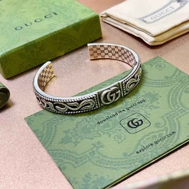 Gucci Silver Gold Ornate Scrollwork Interlocking GG Logo Bracelet 4