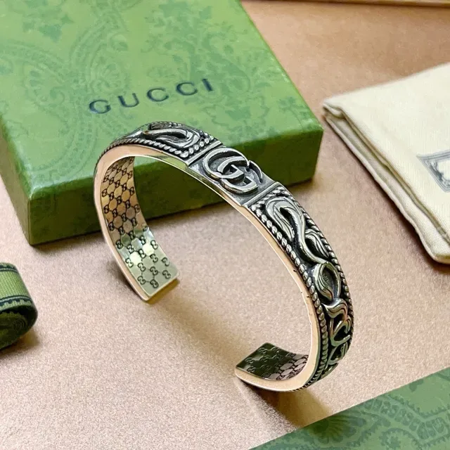 Gucci Silver Gold Ornate Scrollwork Interlocking GG Logo Bracelet 6