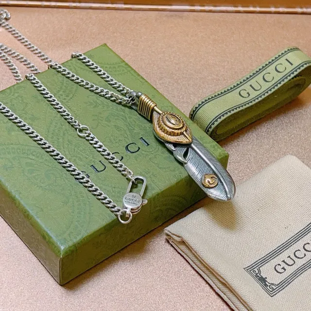 Gucci Silver Gold Two-Tone Metal Feather Pendant Necklace 8