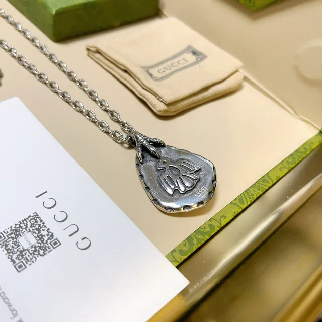 Gucci Silver Teardrop Bird Motif Pendant Necklace 6
