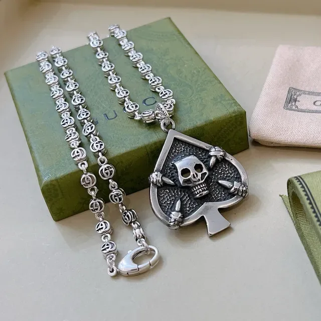 Gucci Skull Spade Pendant Interlocking G-Link Necklace 2