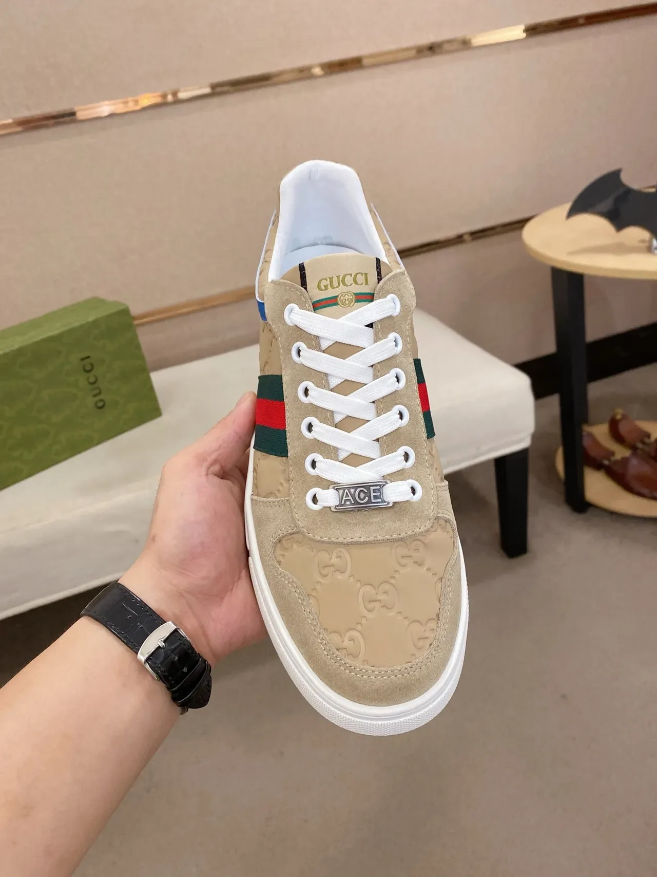 Sneakers Gucci Tennis 1977 Beige GG Monogram Web Stripe Lifestyle 5