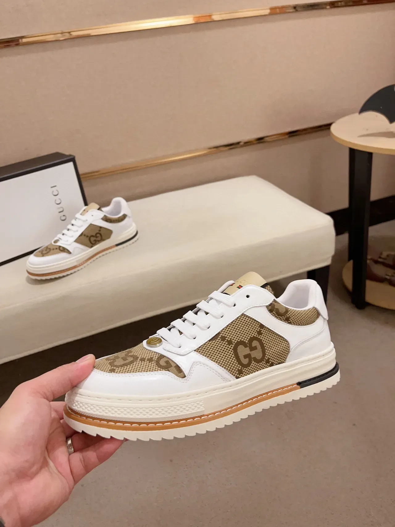 Gucci Tennis 1977 Brancos e Bege GG Monogram Tênis Lifestyle 3