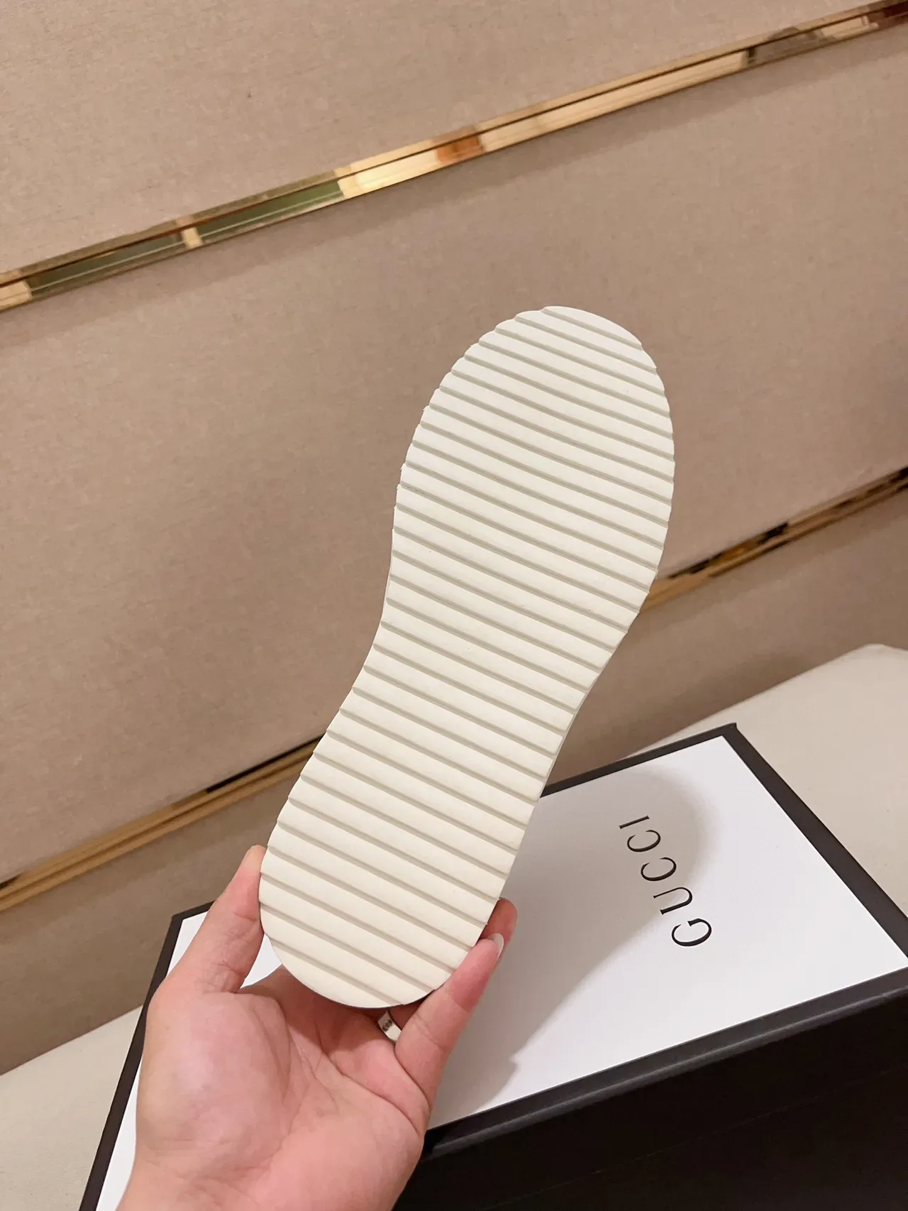Gucci Tennis 1977 Brancos e Bege GG Monogram Tênis Lifestyle 9