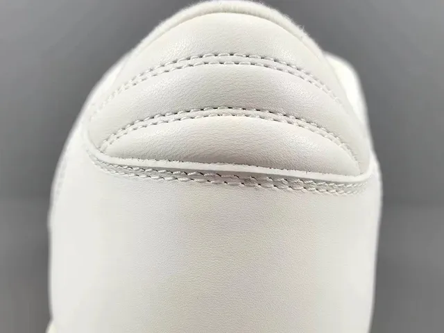 Gucci Tennis 1977 White and Gum Lifestyle Sneakers 7