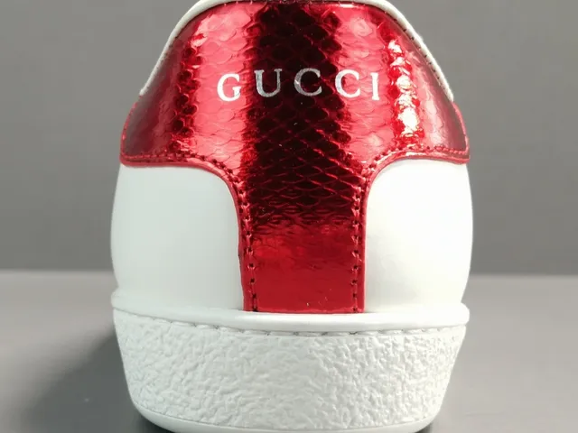 Gucci Tennis 1977 White Green Red Tiger Lifestyle Sneakers 10