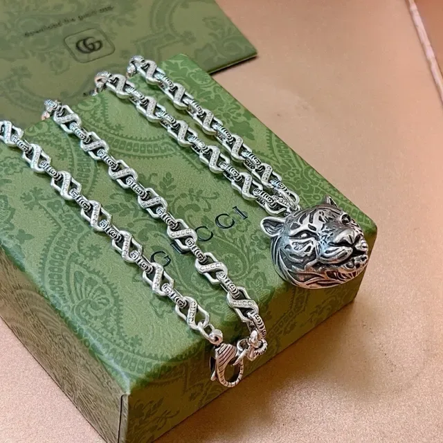 Gucci Tiger Head Pendant Silver-Tone Chain Necklace 6