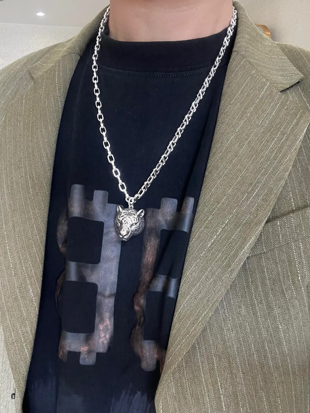 Gucci Tiger Head Pendant Silver-Tone Chain Necklace 8