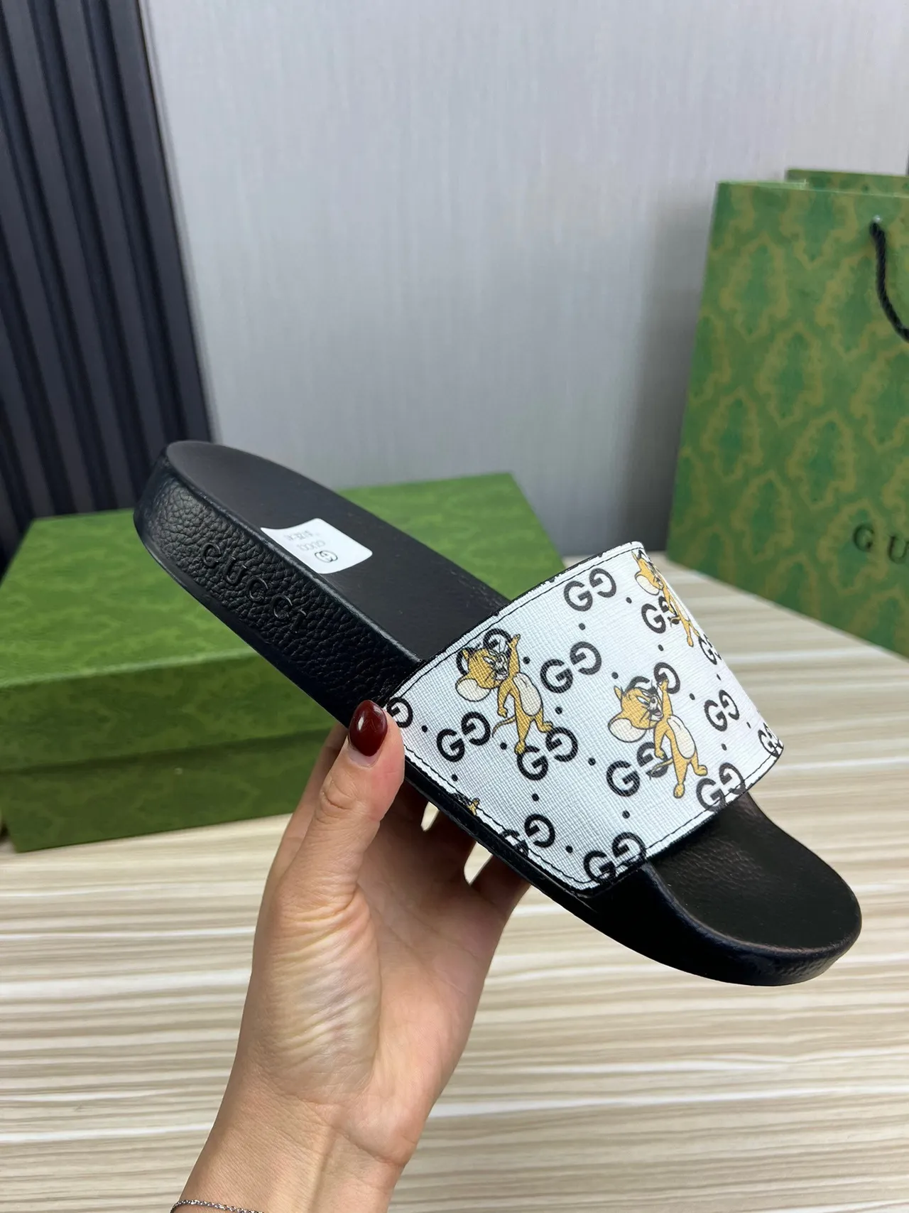 Gucci Tom & Jerry GG مطبوع مائل 3