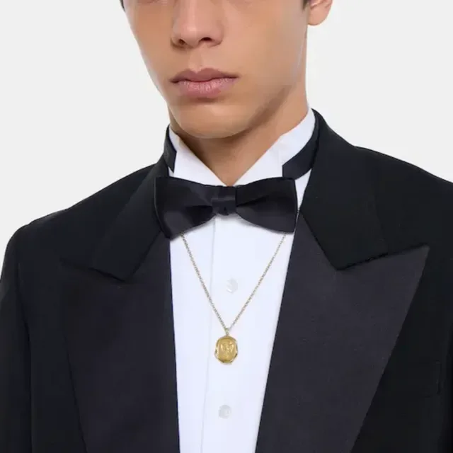 Gucci Pingente Selo de Cera Colar Tom Dourado 2