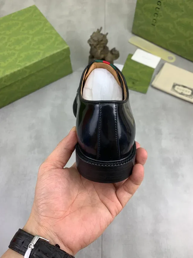 Gucci Web Stripe Oxford Chaussures Oxford Noir et Vert Cuir Patenté Haut Brillant Bout Cap Toe 3