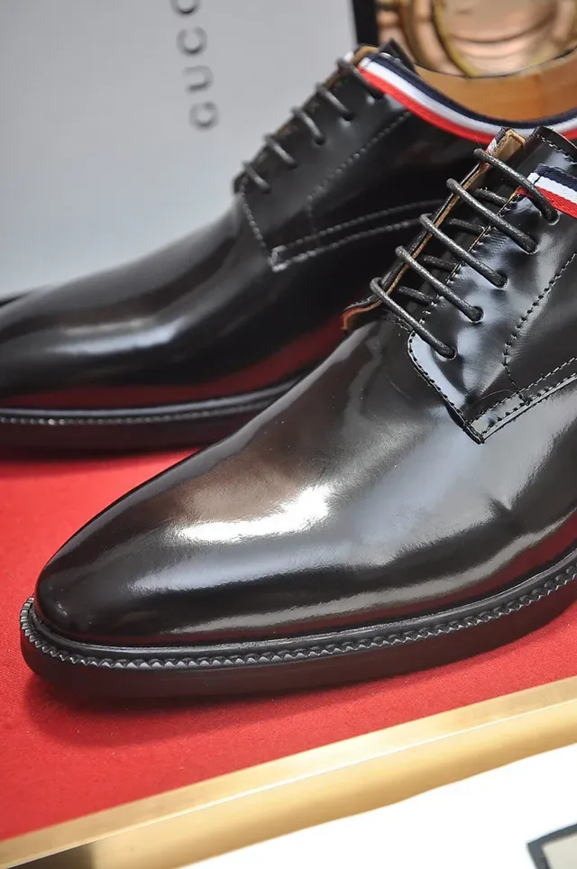 Gucci Web-Trimmed أحذية أوكسفورد أسود 3