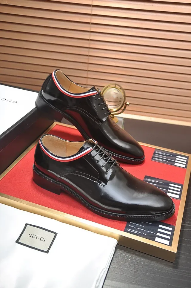 Gucci Web-Trimmed أحذية أوكسفورد أسود 5