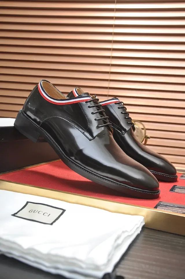 Gucci Web-Trimmed أحذية أوكسفورد أسود 8
