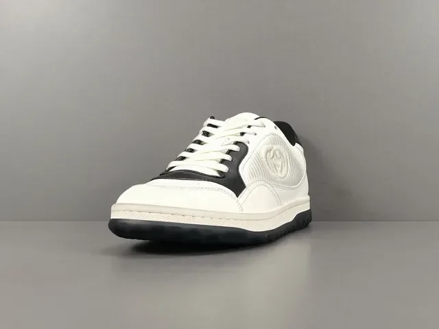 Gucci Sneakers Lifestyle Blanc et Noir Low-Top Cuir-Mesh Hybride 15