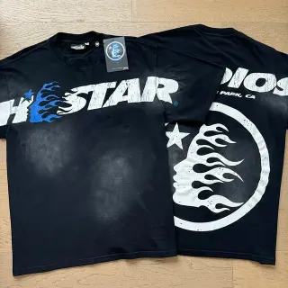 تي شيرت أسود Hellstar بطباعة جرافيك بنقشة اللهب