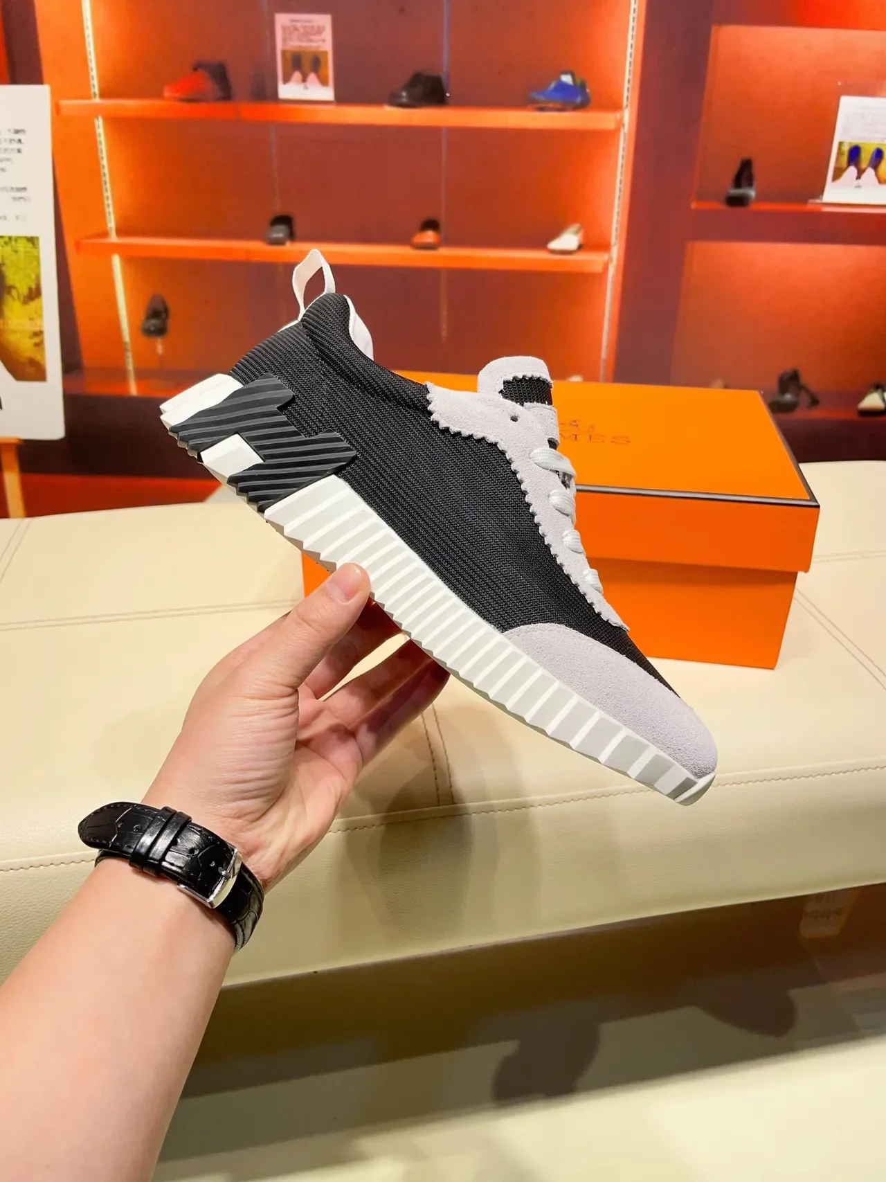Hermès Black Gray Sculpted Ridged Midsole Mesh Upper Lifestyle Sneakers 7