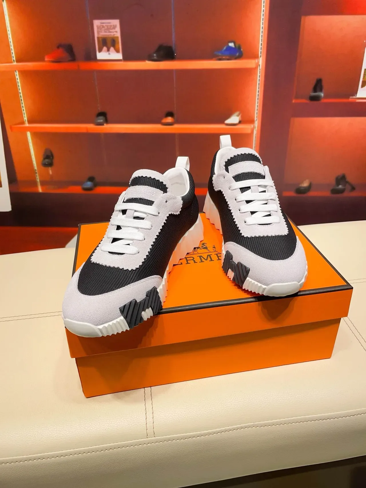 Hermès Black Gray Sculpted Ridged Midsole Mesh Upper Lifestyle Sneakers 8