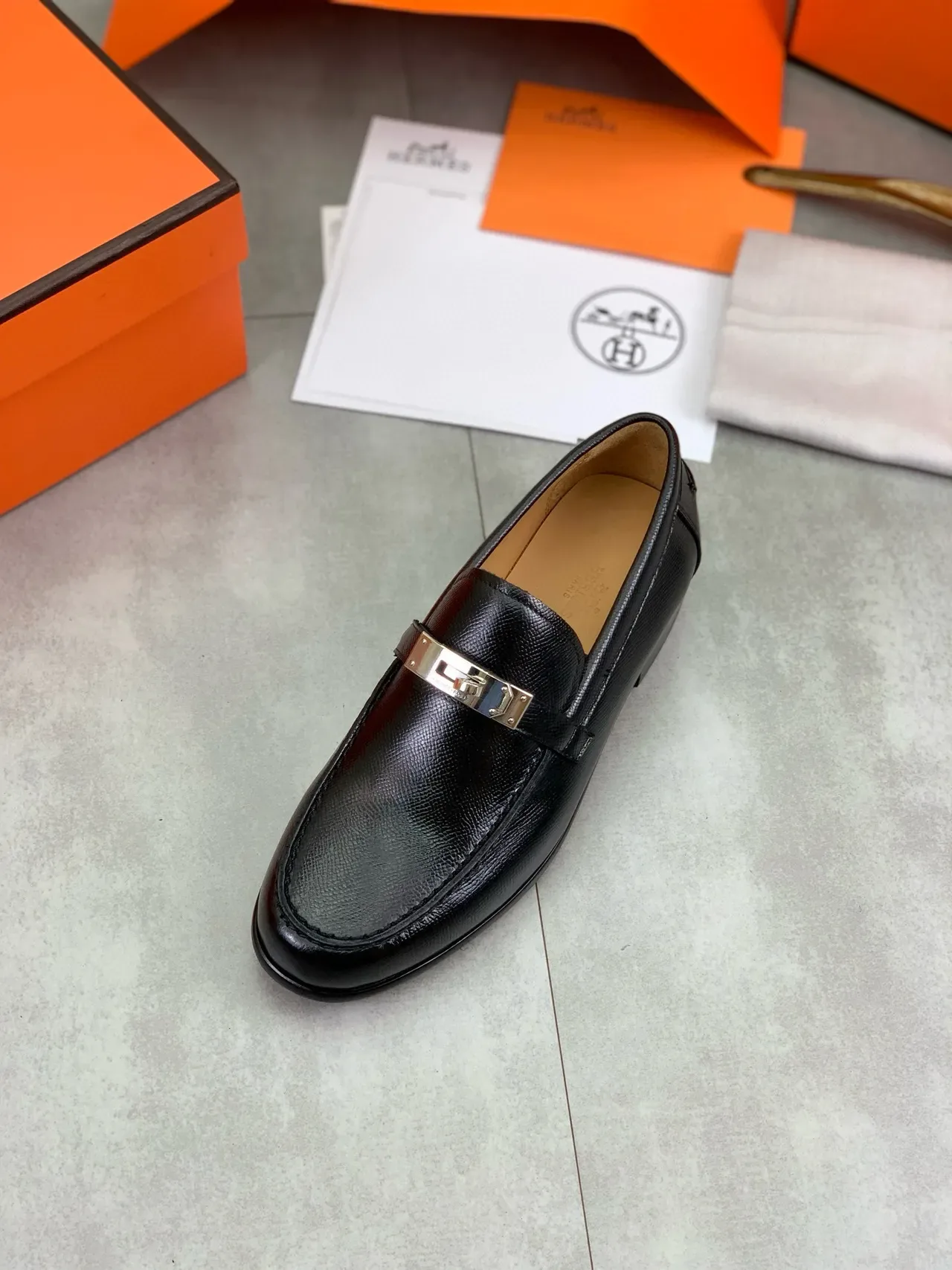 Hermès Black Silver Textured Leather Metal Buckle Clasp Loafer 4